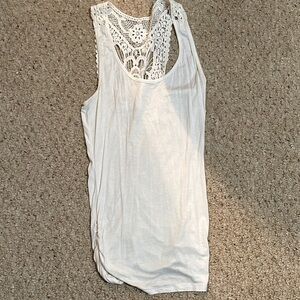 Chic White Lace Women's Tank Top